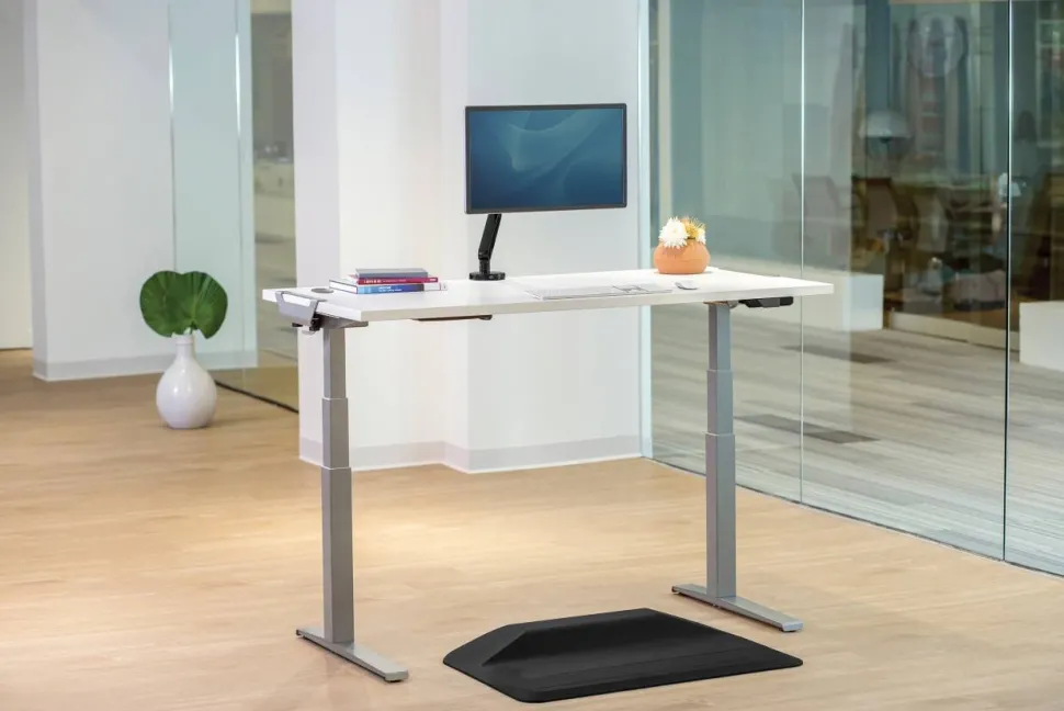 Fellowes Levado Elektrisch Hoogteverstelbaar Zit-sta-bureau Rechthoekig T-Voet 1.829 (B) x 698 (D) x 1.257 (H) mm Gemelamineerde spaanplaat, PVC (Polyvinylchloride), Staal