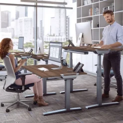 Fellowes Levado Elektrisch Hoogteverstelbaar Zit-sta-bureau Rechthoekig Walnoot T-Voet 1.829 (B) x 698 (D) x 1.257 (H) mm Gemelamineerde spaanplaat, PVC (Polyvinylchloride), Staal