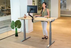 Fellowes Levado Elektrisch Hoogteverstelbaar Zit-sta-bureau Rechthoekig Ahorn T-Voet 1.829 (B) x 698 (D) x 1.257 (H) mm Gemelamineerde spaanplaat, PVC (Polyvinylchloride), Staal