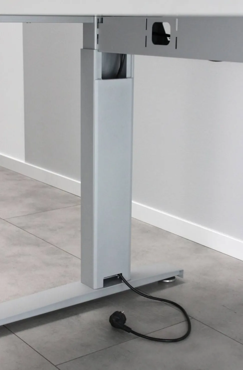 Germania bureau-uitbreiding 4241-583 lichtgrijs, zwart 1130 mm (B) X 600 mm (D) X 870 mm (H)