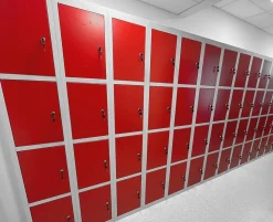 Phoenix Personal Lockers Staal Garderobekast 4 Deurs Sleutelslot 300 x 500 x 1,830 mm Grijs, Rood